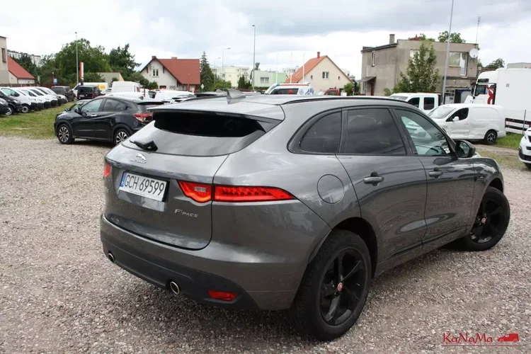 Jaguar f-pace zdjęcie 34