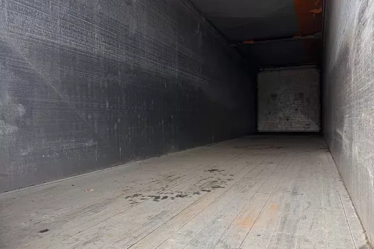 KNAPEN K100, Ruchoma podłoga 92m3, Podłoga 10 mm zdjęcie 10