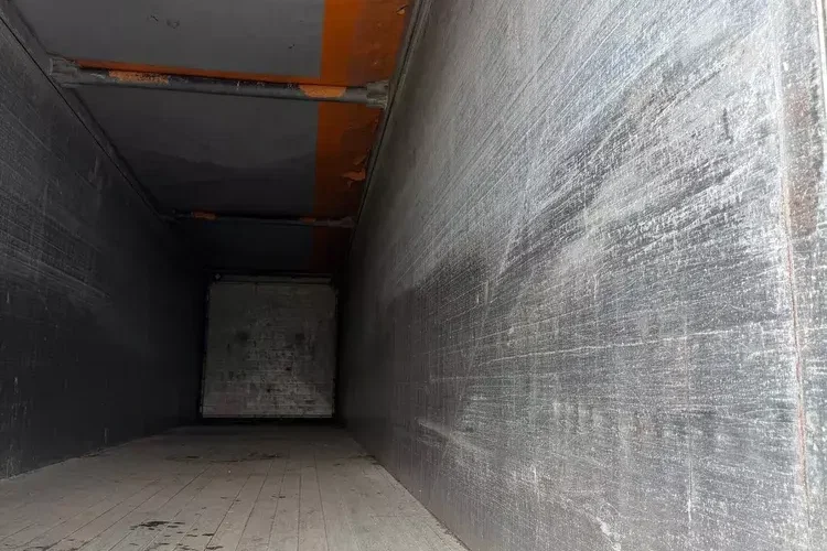 KNAPEN K100, Ruchoma podłoga 92m3, Podłoga 10 mm zdjęcie 9