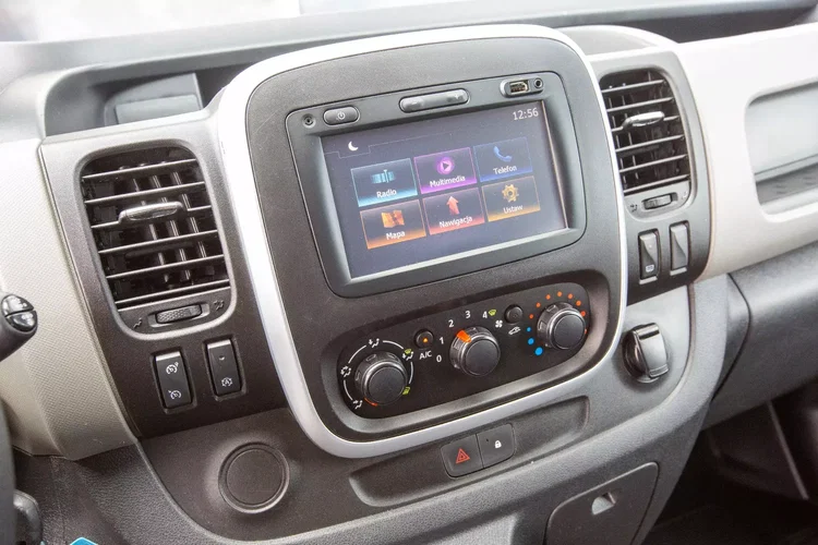 Renault Trafic L2H1 BRYGADOWY 5-OSÓB Long zdjęcie 21