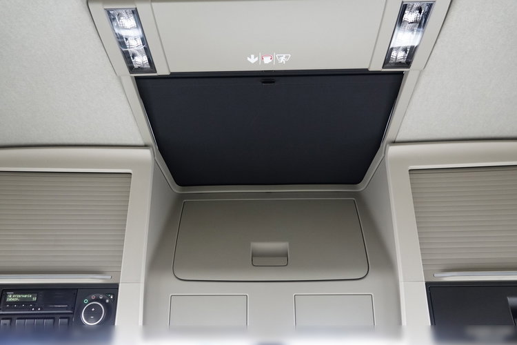 Volvo FH 500 / I-SAVE / KLIMATYZACJA POSTOJOWA / I-SHIFT / ALUFELGI zdjęcie 34