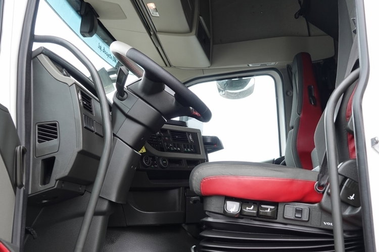 Volvo FH 500 / KLIMATYZACJA POSTOJOWA / I-SHIFT /  zdjęcie 23