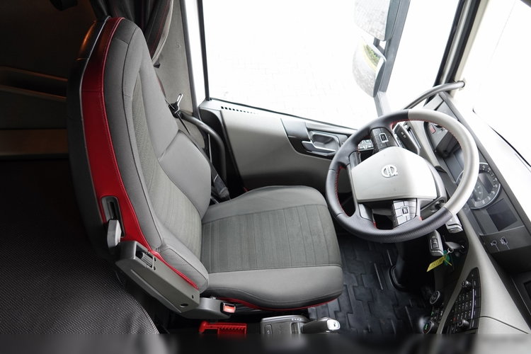 Volvo FH 500 / KLIMATYZACJA POSTOJOWA / I-SHIFT /  zdjęcie 27