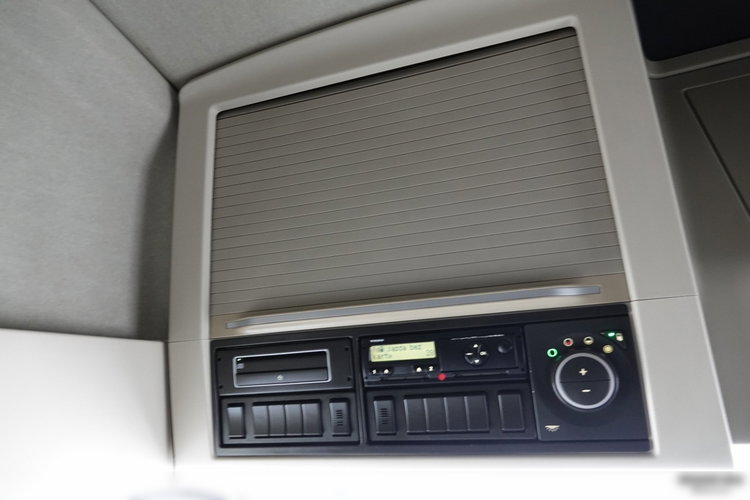 Volvo FH 500 / KLIMATYZACJA POSTOJOWA / I-SHIFT /  zdjęcie 32