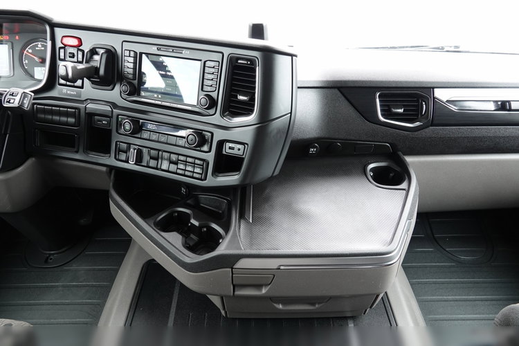 Scania R 450 / RETARDER / KLIMATYZACJA POSTOJOWA /  zdjęcie 30