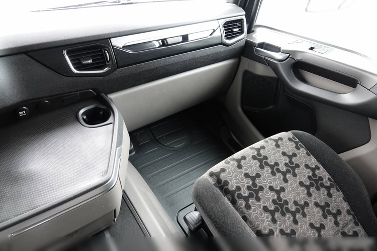 Scania R 450 / RETARDER / KLIMATYZACJA POSTOJOWA /  zdjęcie 31