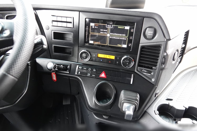 Mercedes ACTROS 1846 / STREAM SPACE / EURO 6 zdjęcie 28