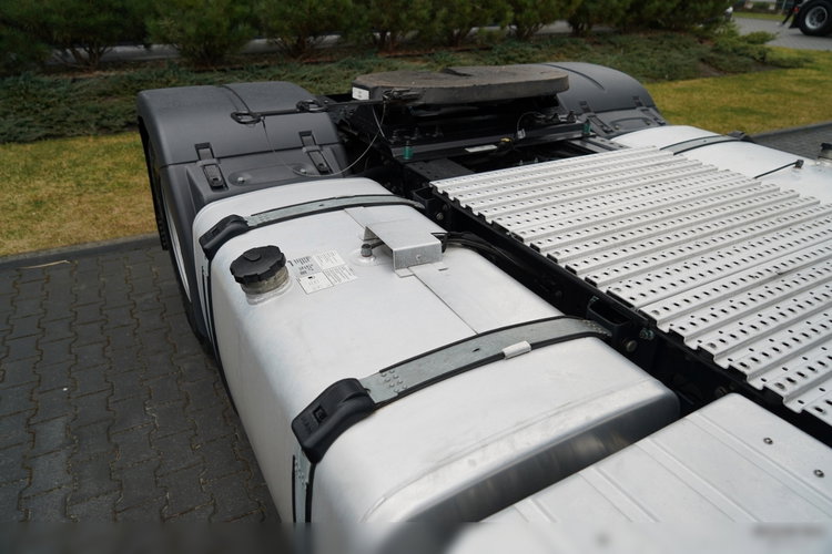 MAN TGX 18.480 / GM / RETARDER / KLIMA POSTOJOWA / NAVI zdjęcie 17