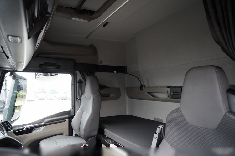 MAN TGX 18.480 / GM / RETARDER / KLIMA POSTOJOWA / NAVI zdjęcie 26