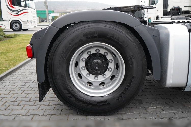 MAN TGX 18.480 / GM / RETARDER / KLIMA POSTOJOWA / NAVI zdjęcie 22