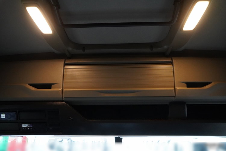 MAN TGX 18.480 / GM / RETARDER / KLIMA POSTOJOWA / NAVI zdjęcie 36