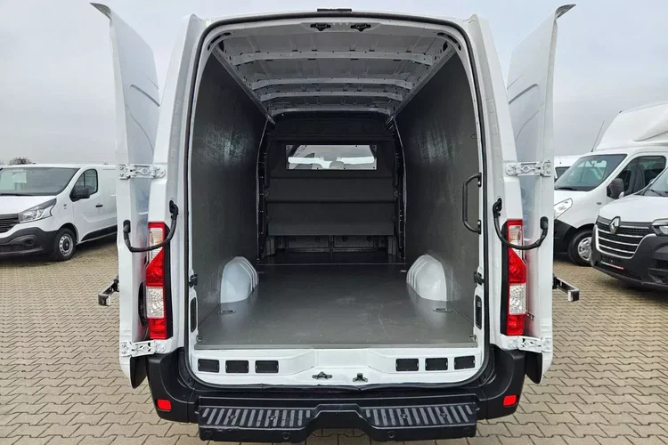 Renault Master L4H2 119999zł Netto Brygadówka 7 osób 2.3 dCi/145KM zdjęcie 17