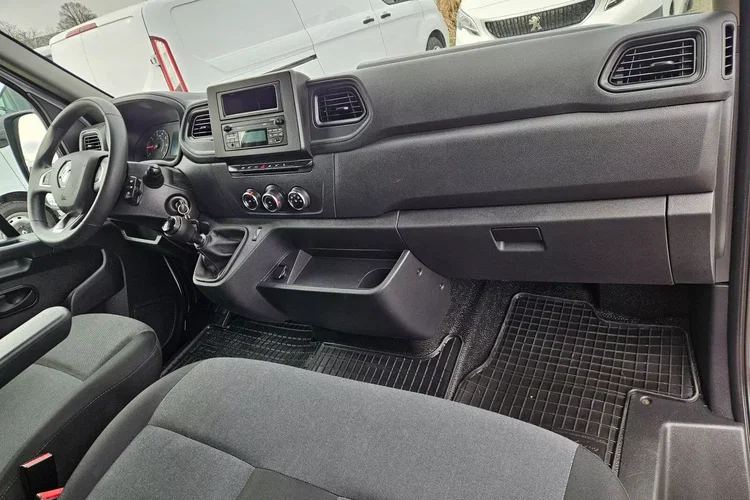 Renault Master L4H2 119999zł Netto Brygadówka 7 osób 2.3 dCi/145KM zdjęcie 28