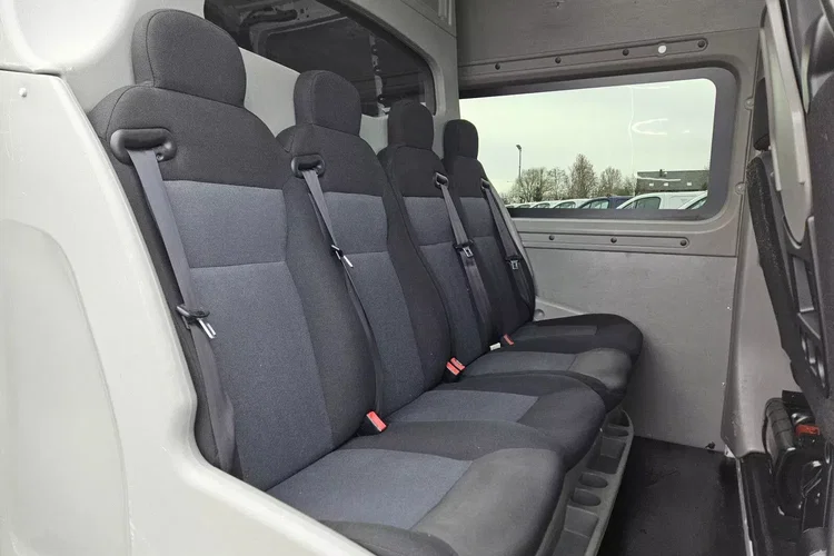 Renault Master L4H2 119999zł Netto Brygadówka 7 osób 2.3 dCi/145KM zdjęcie 30