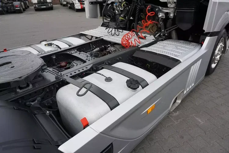 Mercedes ACTROS / 1848 / E 6 / MP 5 / ACC / MEGA / LOW DECK / RETARDER / PEŁNA OPCJA zdjęcie 14