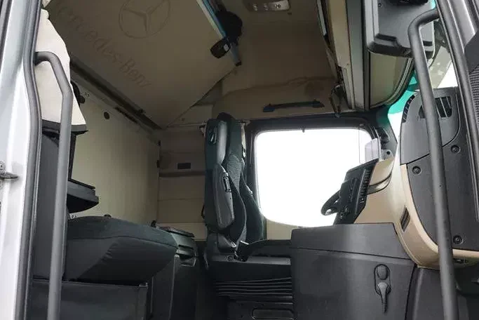 Mercedes ACTROS / 1848 / E 6 / MP 5 / ACC / MEGA / LOW DECK / RETARDER / PEŁNA OPCJA zdjęcie 8