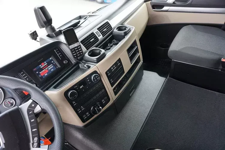 MAN TGS / 18.460 / EURO 6 / ACC / RETARDER / HYDRAULIKA zdjęcie 9