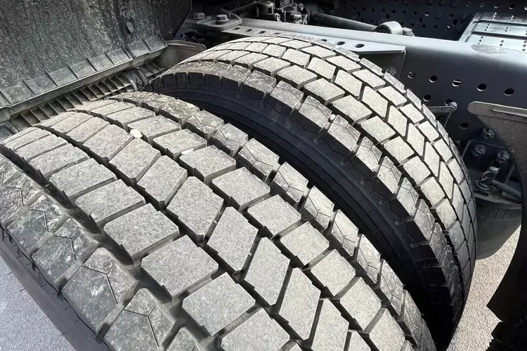 Mercedes ACTROS prokontraktowy zdjęcie 18