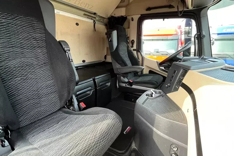 Mercedes ACTROS prokontraktowy zdjęcie 37