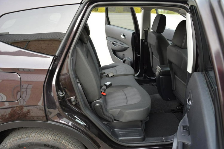 Nissan Qashqai+2 2.0i(141KM)Lift 7-Foteli Panorama Navi Kamera Reling Keyless Alu18"ASO zdjęcie 16