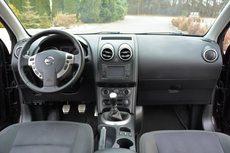 Nissan Qashqai+2 2.0i(141KM)Lift 7-Foteli Panorama Navi Kamera Reling Keyless Alu18"ASO zdjęcie 23