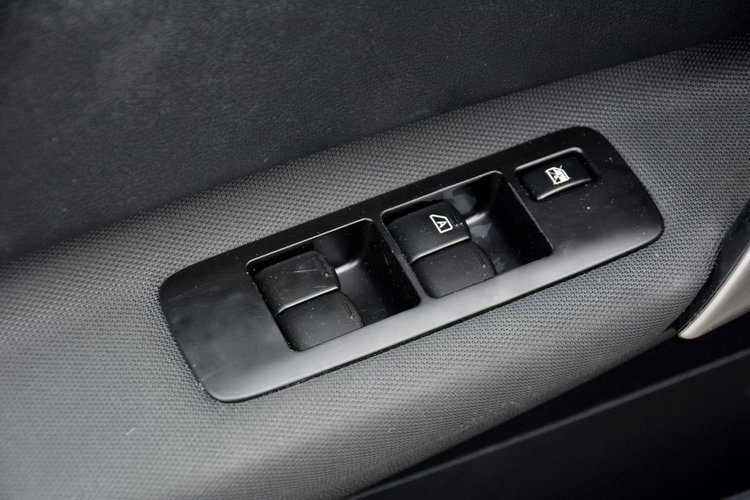 Nissan Qashqai+2 2.0i(141KM)Lift 7-Foteli Panorama Navi Kamera Reling Keyless Alu18"ASO zdjęcie 29