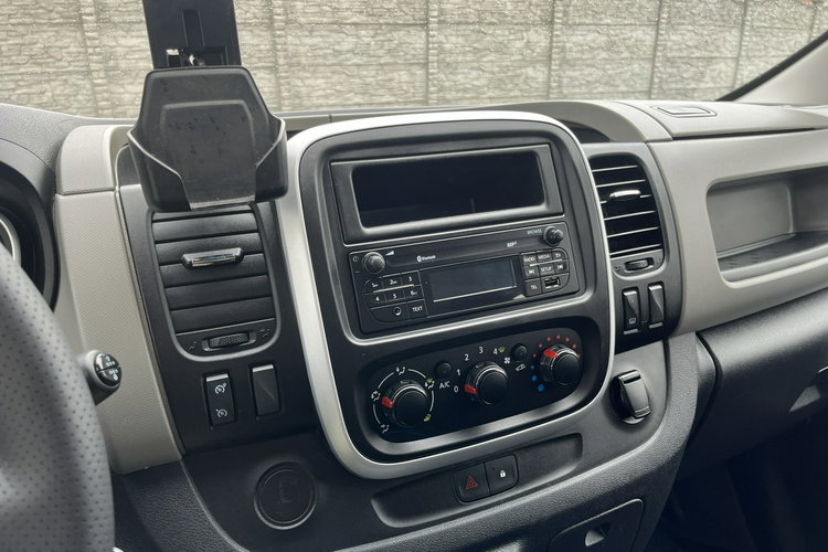 Renault Trafic L2H1 6-Osobowy LONG Drzwi Boczne Obustronne - Relingi GWARANCJA zdjęcie 22