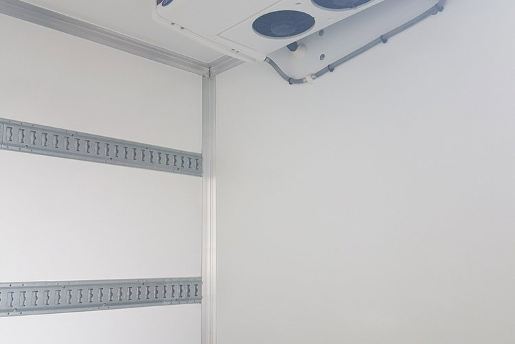 Renault Master 8EP CHŁODNIA 4.21x2.11x2.00 AGREGAT CARRIER VIENTO 350 IZOTERMA zdjęcie 7