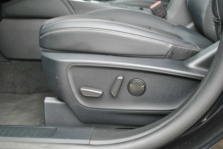 Kuga TitaniuX 2, 5Hybrid FHEV e-CVT FWD Gwarancja ASO Forda zdjęcie 18