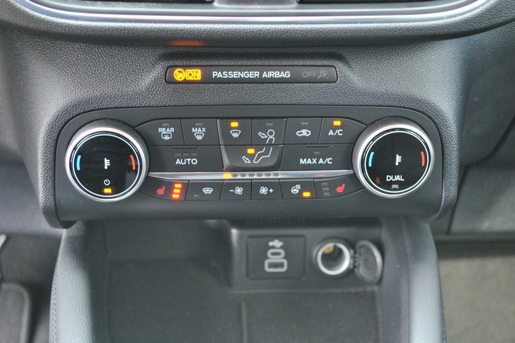 Kuga TitaniuX 2, 5Hybrid FHEV e-CVT FWD Gwarancja ASO Forda zdjęcie 23