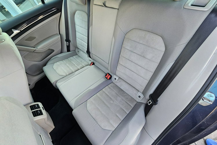 Volkswagen Golf Variant Radar, kontrola pasa, grzane fotele, kamera, alkantara, serwis, hak zdjęcie 15