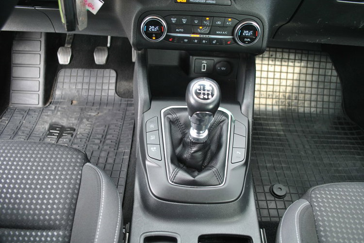 Focus Kombi Trend Edition 1, 5 EcoBlue 120KM ASO Forda Gwarancja zdjęcie 19