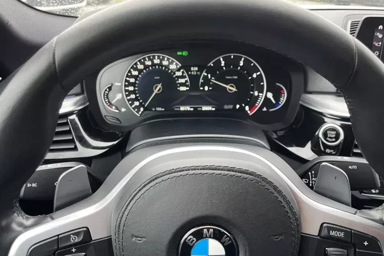 BMW Seria 5 zdjęcie 13