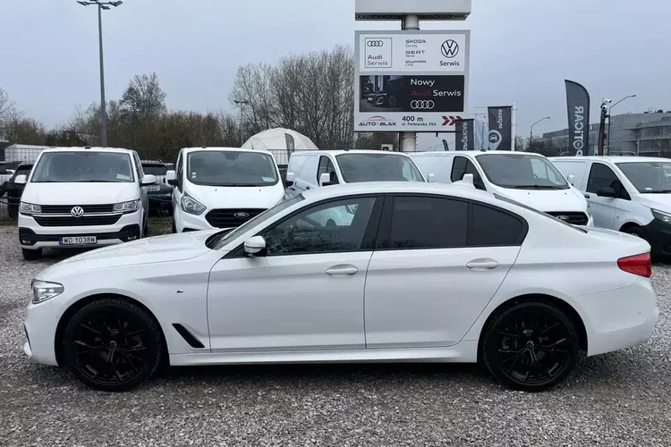 BMW Seria 5 zdjęcie 16