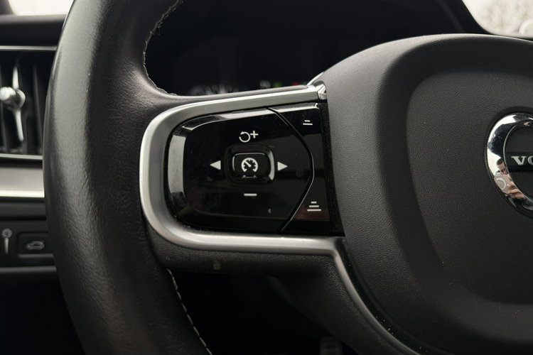 Volvo XC 60 Salon Polska Poleasingowy I właściciel Serwis ASO Bezwypadkowy zdjęcie 13