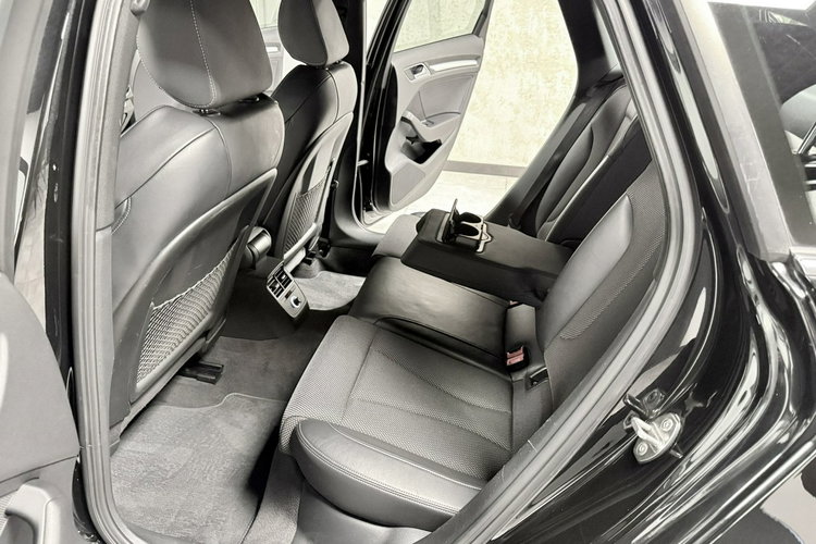 Audi A3 1.5 TSI ACT 35TFSi S-Line Sportpaket Plus Led ALU 18 MMI Z NIEMIEC zdjęcie 30