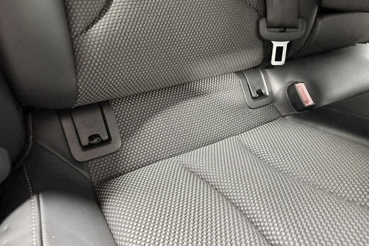 Audi A3 1.5 TSI ACT 35TFSi S-Line Sportpaket Plus Led ALU 18 MMI Z NIEMIEC zdjęcie 31