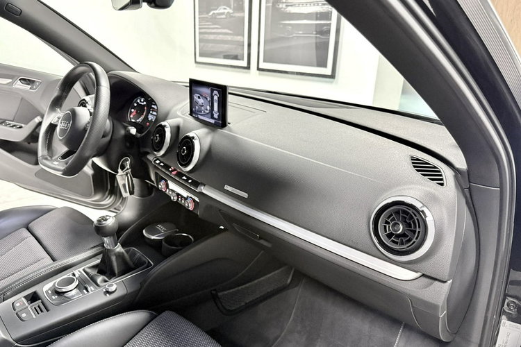 Audi A3 1.5 TSI ACT 35TFSi S-Line Sportpaket Plus Led ALU 18 MMI Z NIEMIEC zdjęcie 36