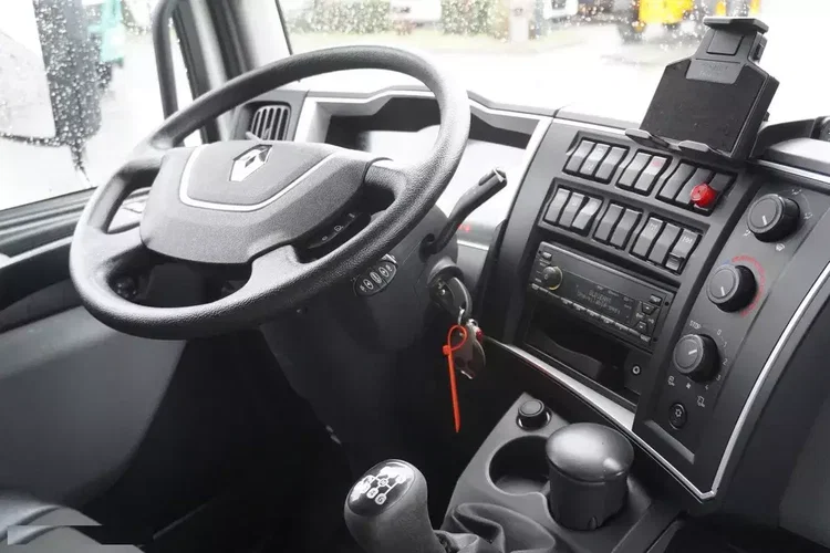 Renault D210 12T / Chłodnia Bitemperatura / 10 sztuk zdjęcie 23