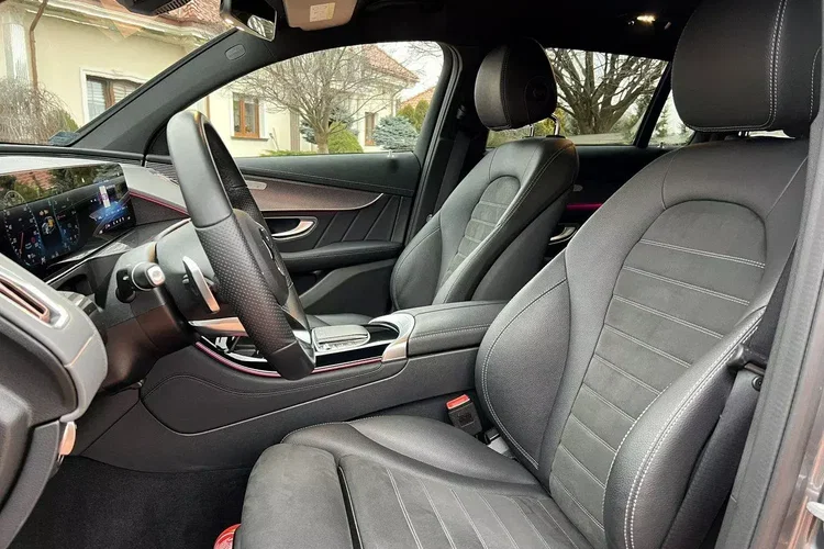 Mercedes eqc zdjęcie 31