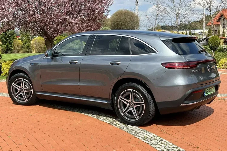 Mercedes eqc zdjęcie 7
