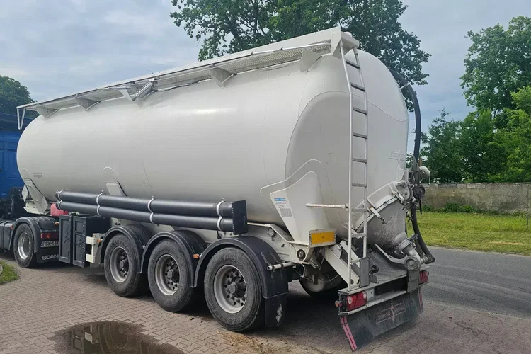 Spitzer SK27 zdjęcie 2