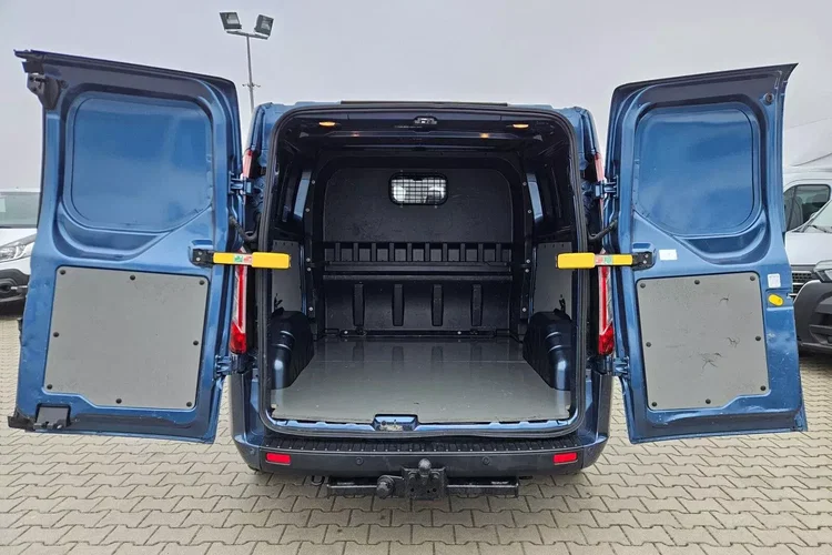 Ford transit-custom L2H1 79999zł NETTO Brygadówka 6 osób 2.0TdCi/131KM zdjęcie 16