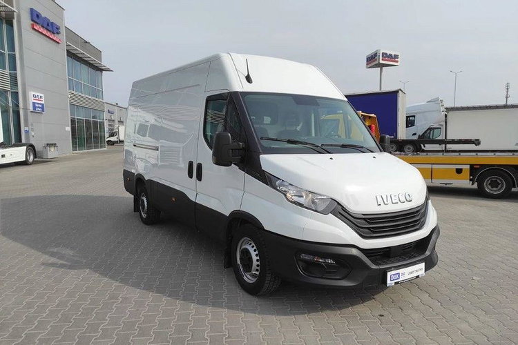 IVECO DAILY 35S16 zdjęcie 2
