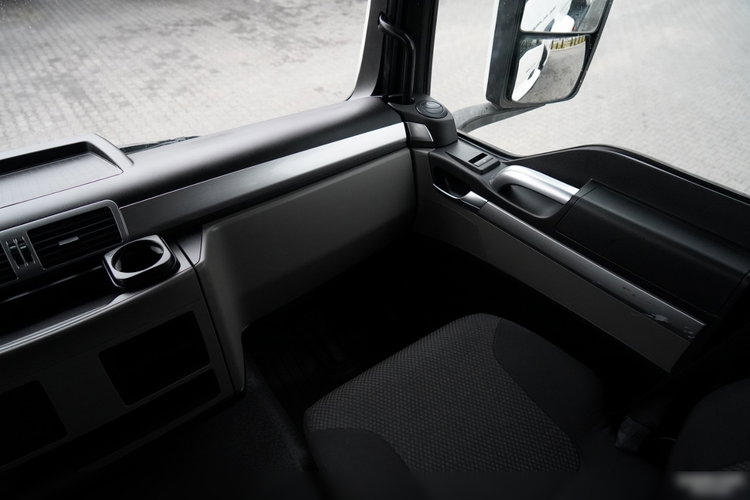 MAN TGS 41.460 / 8X8 / WYWROTKA TYLNOZSYPOWA / KH KIPPER / UAL / NAVI /  EURO 6 zdjęcie 40