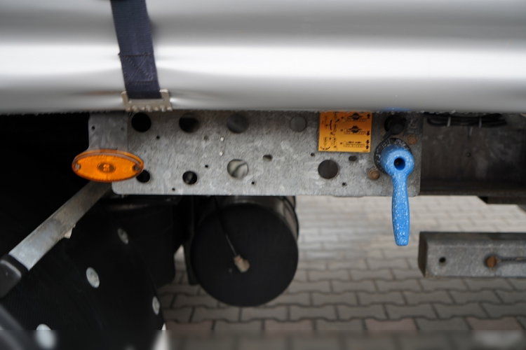 Fruehauf / FIRANKA CITYLINER / OŚ SKRĘTNA / 11 M DŁUGOŚĆ / ZAWIESIE NA WÓZEK / MOCNA PODŁOGA zdjęcie 23