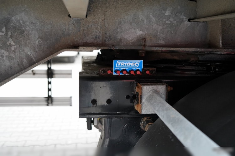 Fruehauf / FIRANKA CITYLINER / OŚ SKRĘTNA / 11 M DŁUGOŚĆ / ZAWIESIE NA WÓZEK / MOCNA PODŁOGA zdjęcie 26