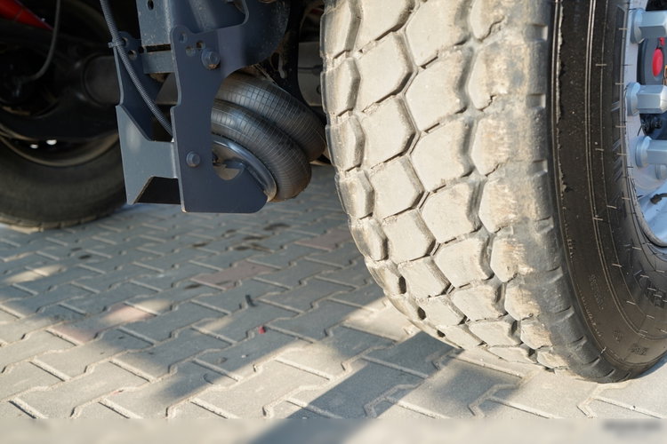 Schwarzmuller WYWROTKA / 25 m3 / STALOWA RYNNA / STANDARD / OŚ PODNOSZONA / SAF zdjęcie 14