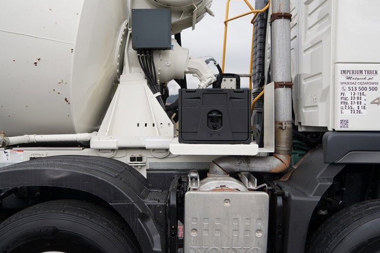 Volvo FMX 410 / 8x4 / GRUSZKA / BETONOMIESZARKA / LIEBHERR / 9 M3 / I-SHIFT/ ALUFELGI / zdjęcie 15