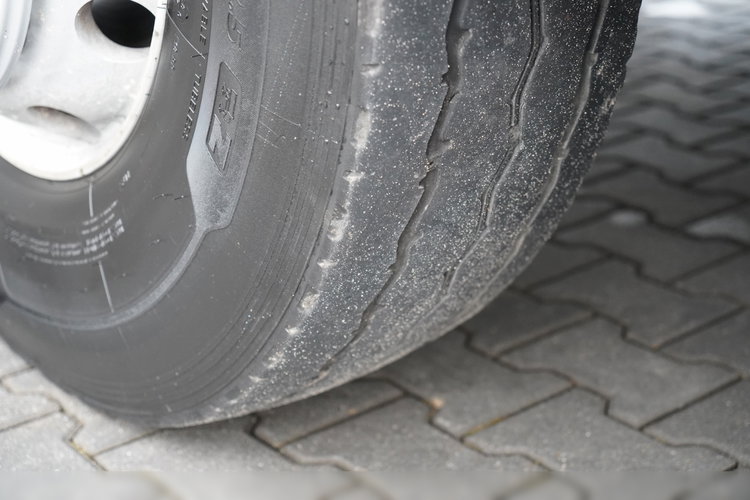 Volvo FMX 410 / 8x4 / GRUSZKA / BETONOMIESZARKA / LIEBHERR / 9 M3 / I-SHIFT/ ALUFELGI / zdjęcie 22